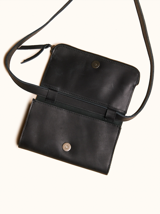 ABLE • Monique Crossbody Black