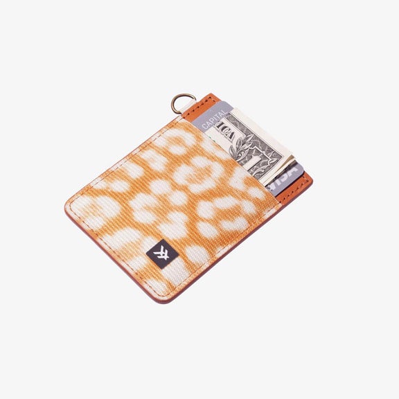 Thread® • Reese Vertical Wallet