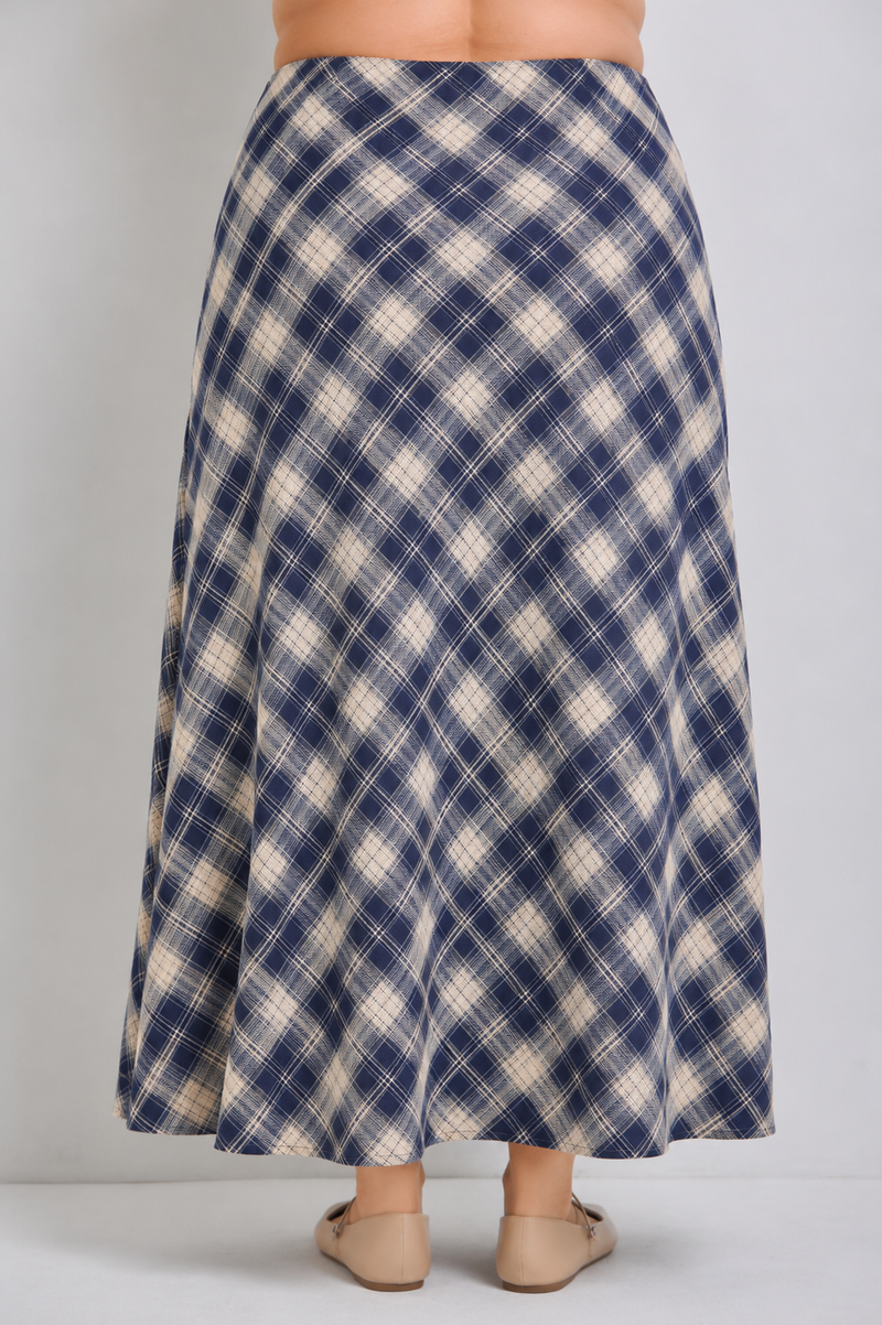 Plaid Midi Skirt - Navy (Curvy)
