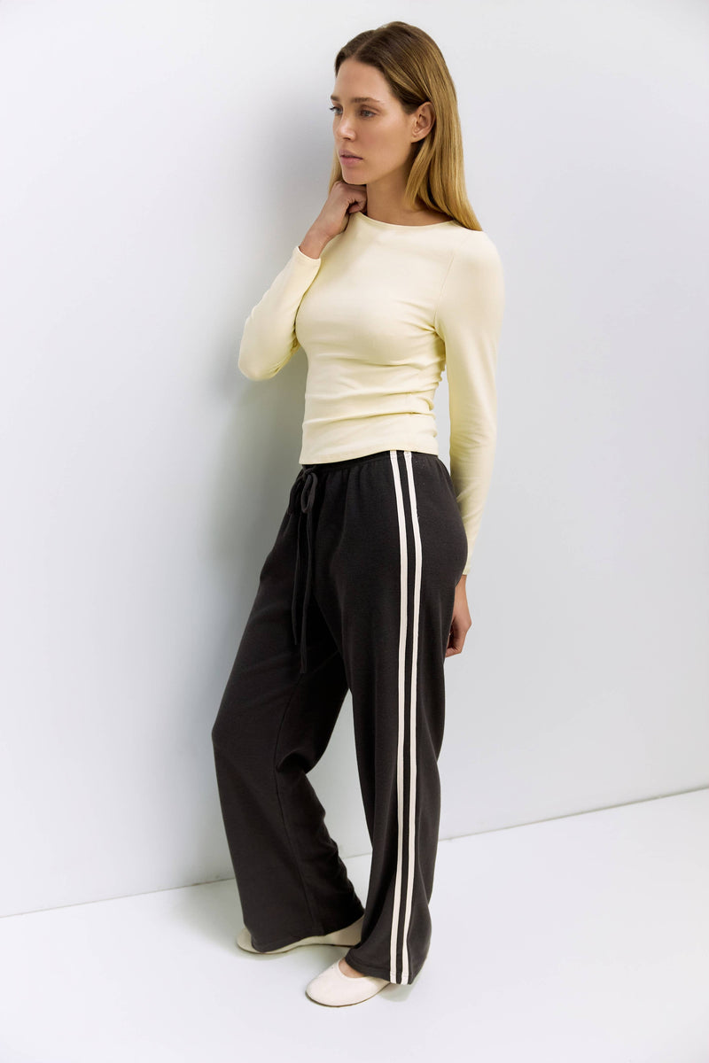 The Enzo Pants | Wide-Leg Thermal Sport Pants - Charcoal & Cream