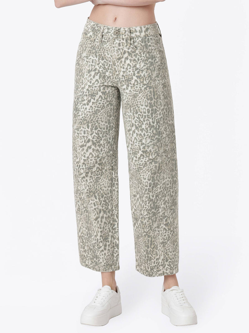 Vervet • High Rise Barrel Jeans - Leopard