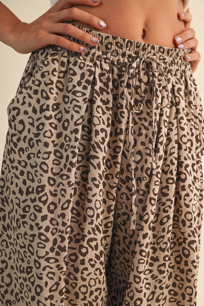 Leopard Print Relaxed Balloon Pants
