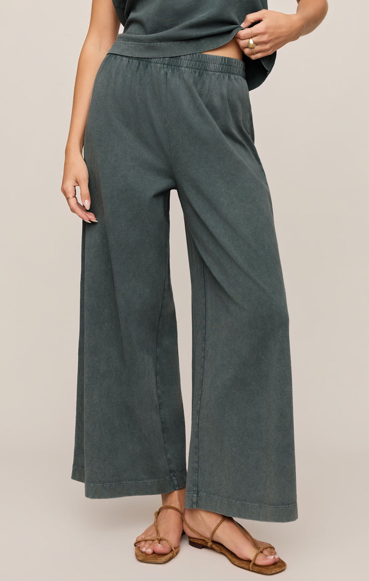 Z Supply • Scout Jersey Crop Flare Pants - Emerald Cove