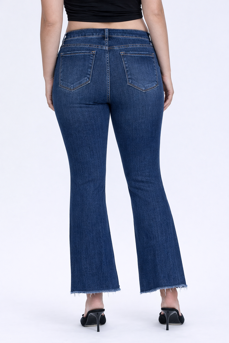 Lovervet • Mid Rise Kick Flare Jeans - Privilege (Curvy)