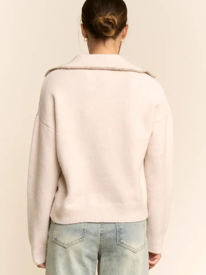 V Neck Sweater Cream - Beige (Curvy)