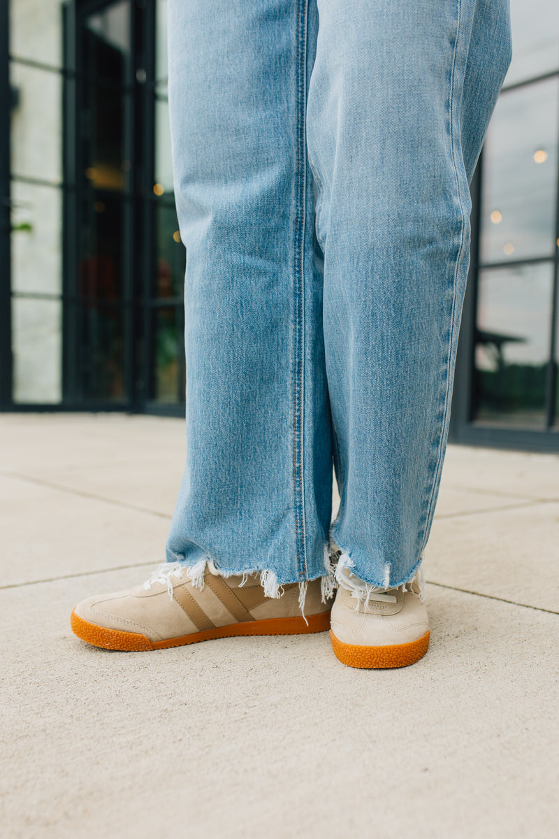 Vervet • High Rise Clean Cut Hem W/ Destruction Wide Leg Jeans - Victorious