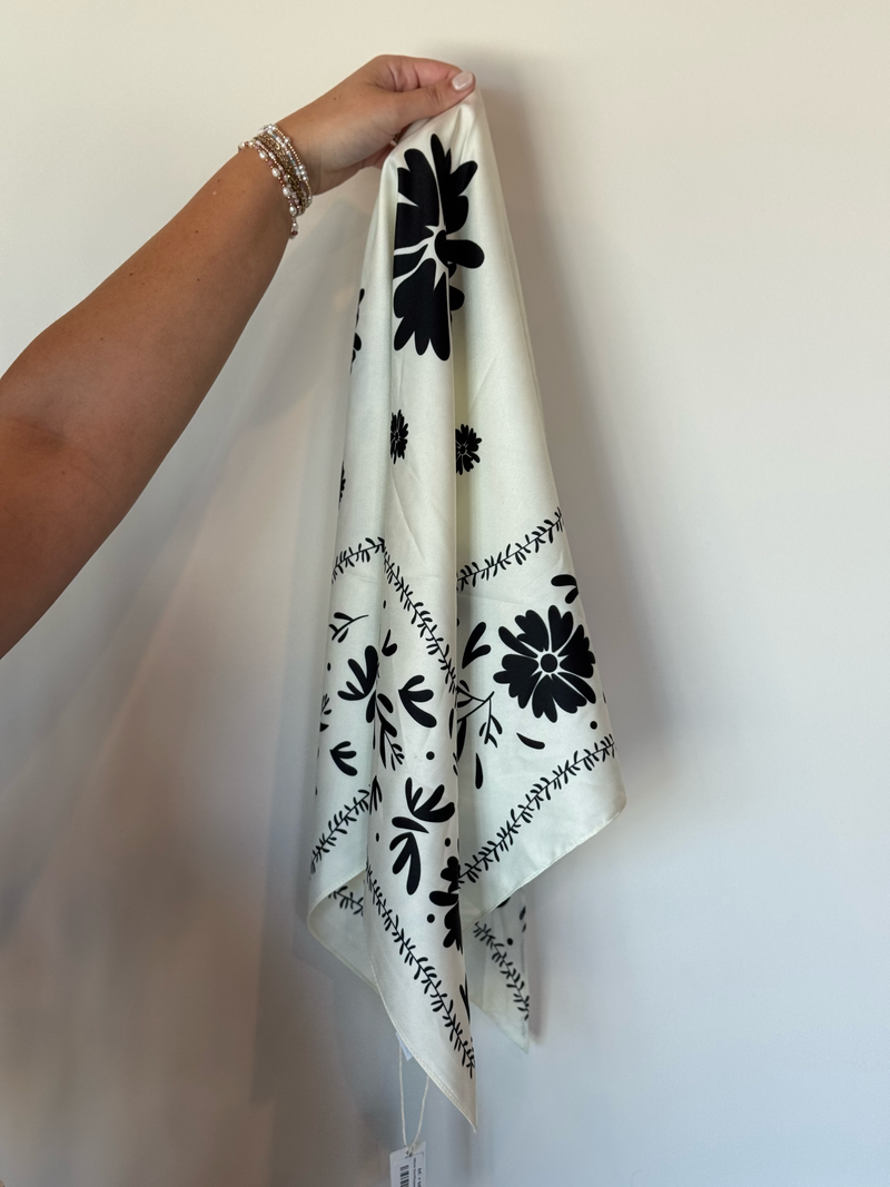Sunflower Triangle Lightweight Scarf - White