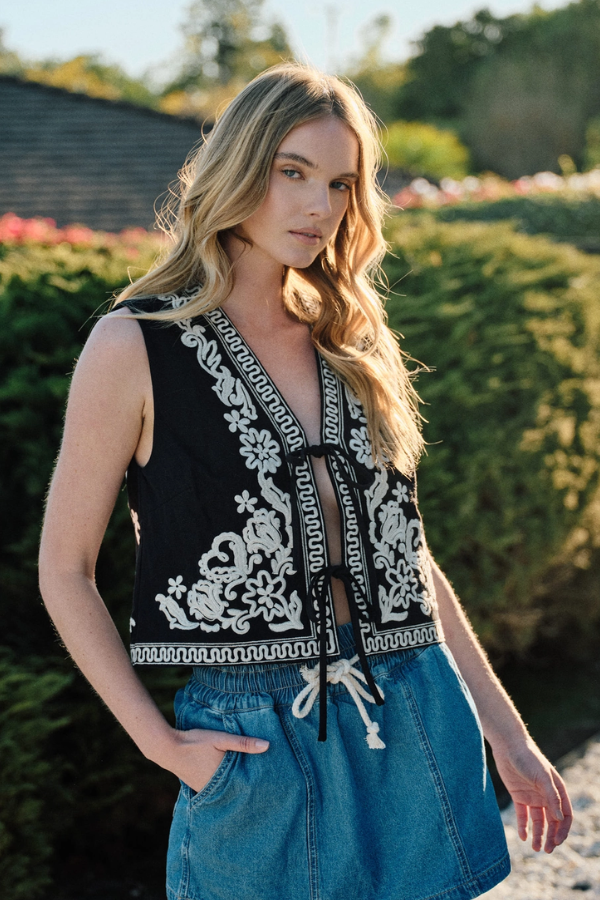 Embroidered Vest With Tie - Black
