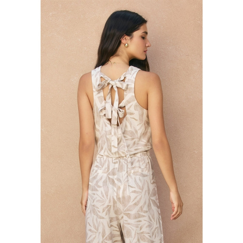 Driftwood Dreams Tank - Seashore