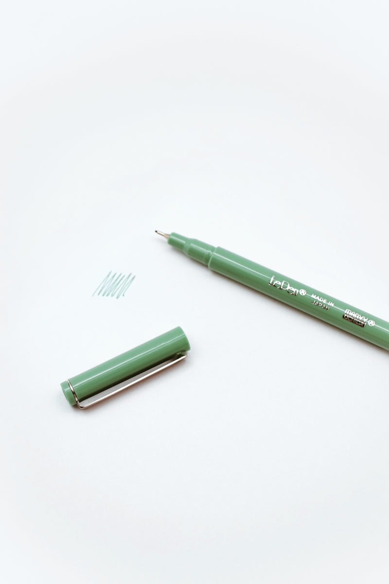 Le Pen - Jade Green